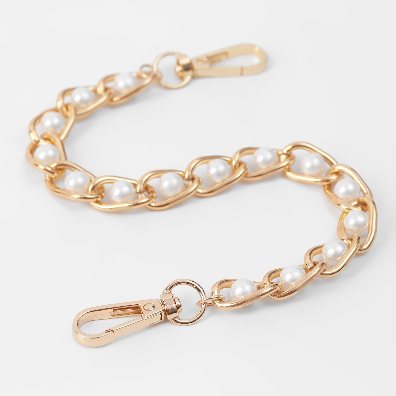 Цепочка с жемчугом для сумки, с карабинами