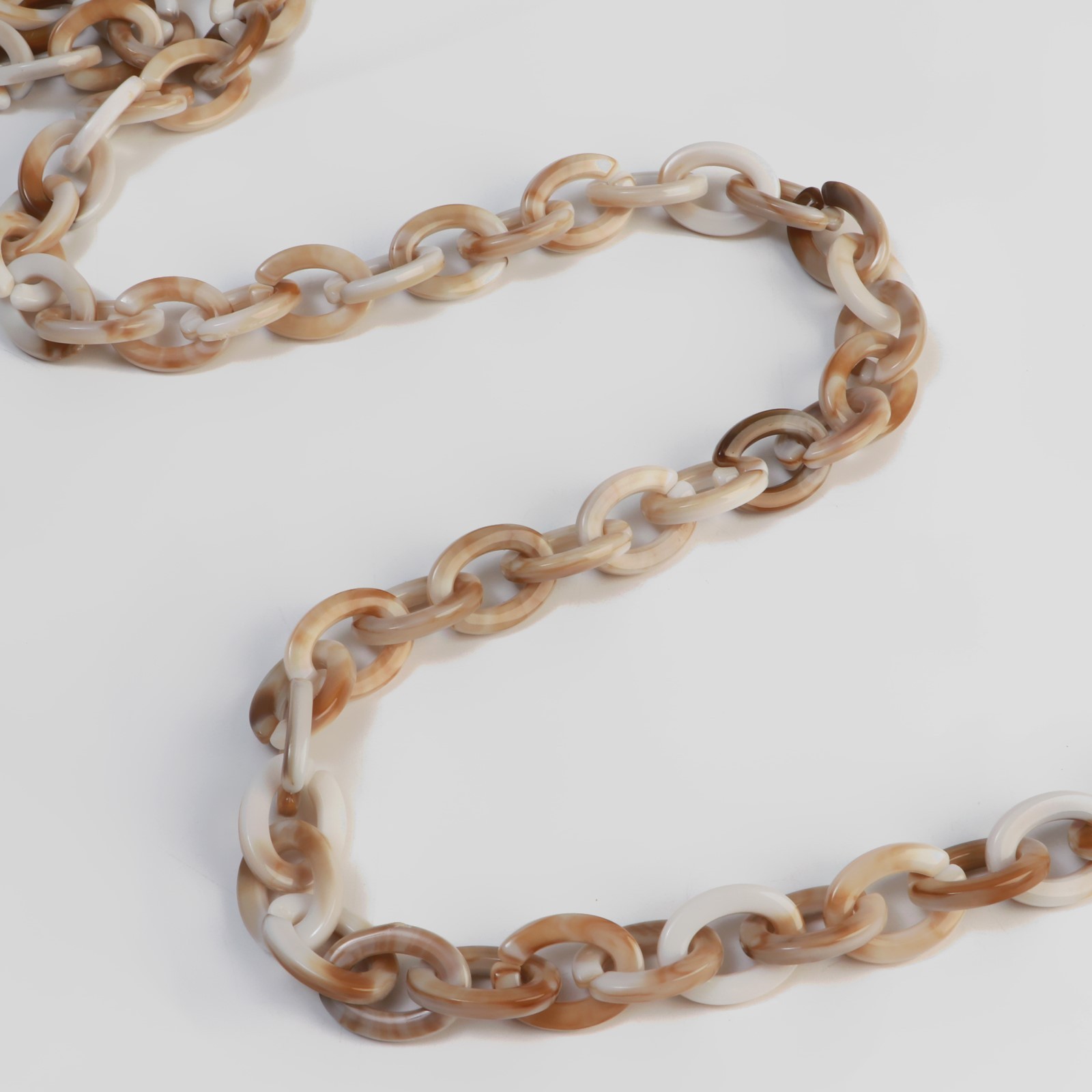 Цепочка для сумки пластиковая, 24 × 18 мм, 120 см