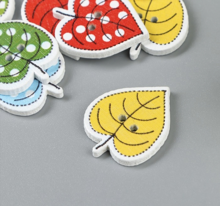 Пуговицы декоративные, дерево в ассортименте