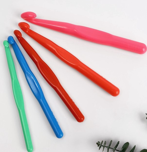 Крючки для вязания, пластик, цвет МИКС