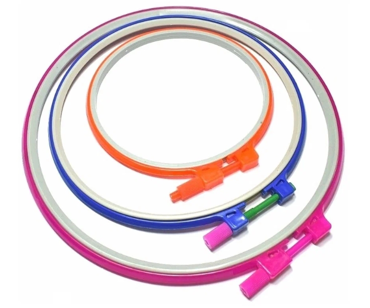 Пяльцы пластиковые для вышивания