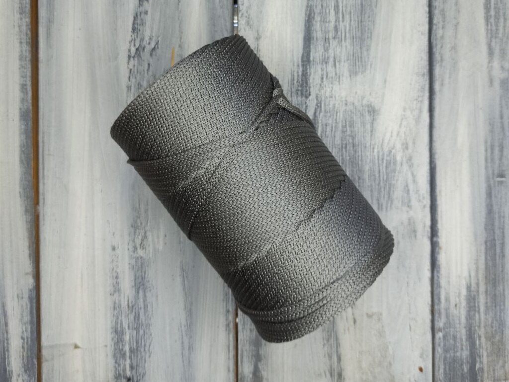 серая туча Полиэфирный шнур 5-200 без сердечника